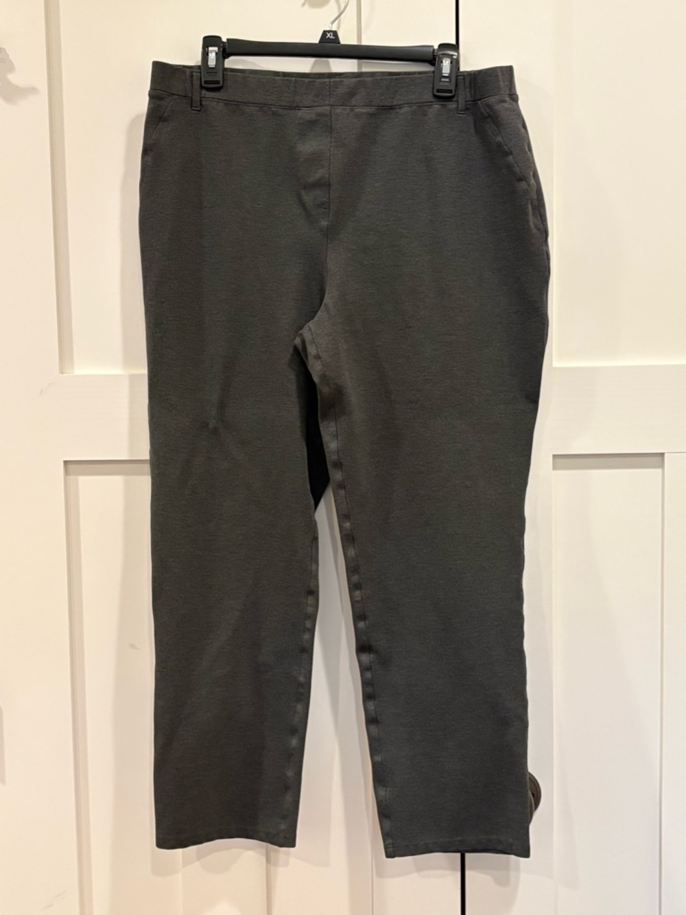 Quince Women's Straight ponte pants- Dark Gray